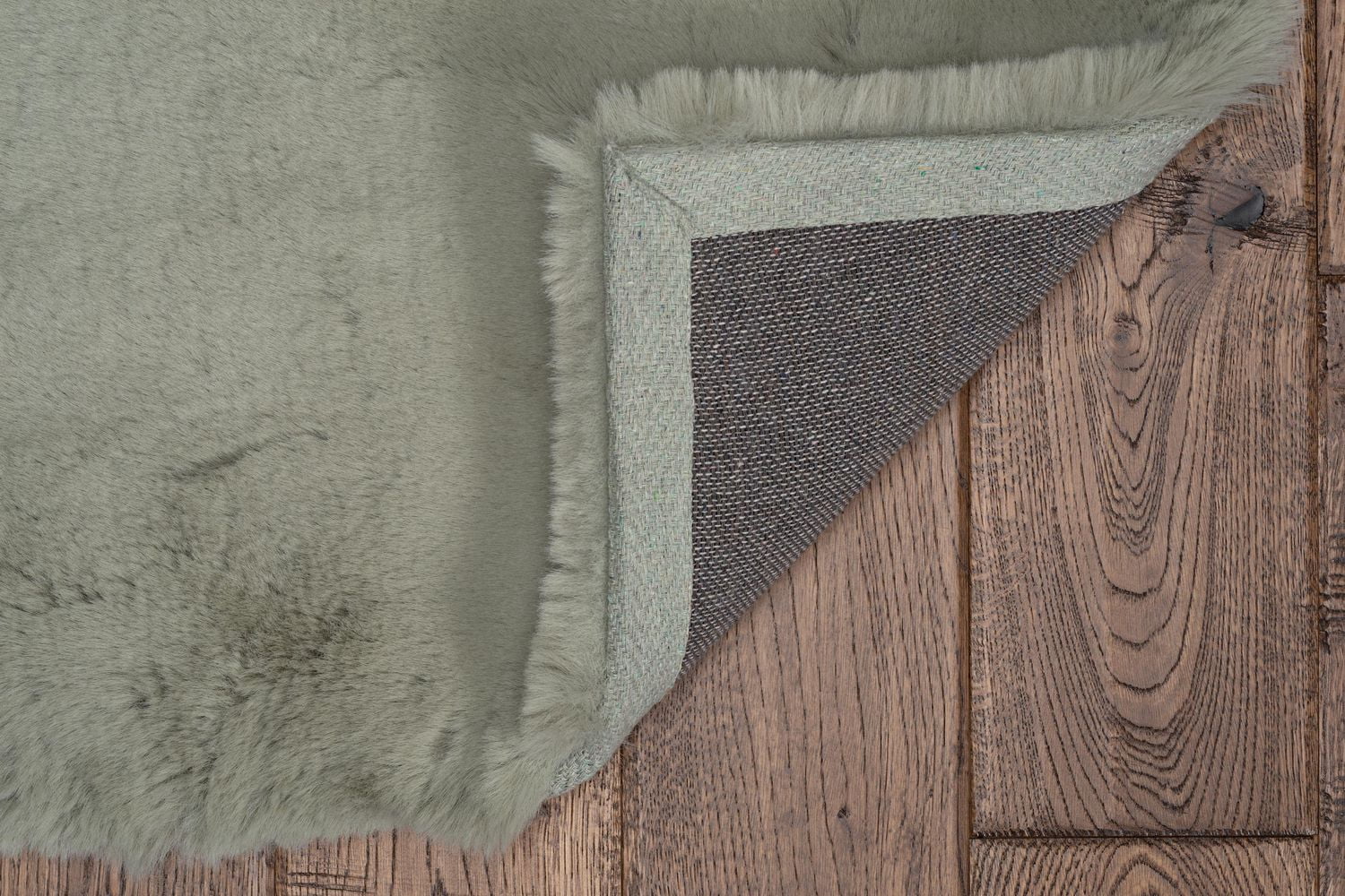 Tapis d'appoint Maven Faux Lapin vert pâle de 3 pi x 5 pi