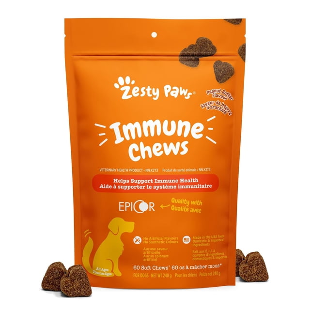 Zesty Paws Mâchouilles Immunitaires Saveur Beurre d'Arachide Mâchouilles Douces Quotidiennes Supplément pour Chien, 60 Unités, Présentées dans une Pochette orange Refermable avec Texte Blanc et Jaune, Accompagnées de Mâchouilles Souples Brunes en Forme de Cœur, Formulées avec EpiCor, Probiotiques et Huile de Saumon pour Soutenir la Santé Immunitaire, digestive et Cutanée des Chiens.