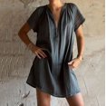 thumbnail image 1 of Liquidation d'Été 2025! Robe pour Femme Grande Taille, Liquidation de Robes d'Été pour Femmes, Robe Décontractée Unie pour Femme à Manches Courtes, Col en V, Coupe Régulière, Plissée, Multicolore, Coupe Droite, 1 of 5