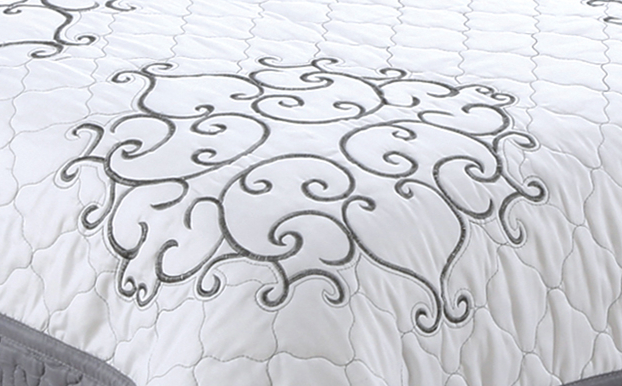 Couvre-lit brodé Marina Decoration, couvre-lit ultra doux et uni, parure de lit d'été avec taie d'oreiller matelassée, motif mandala argenté