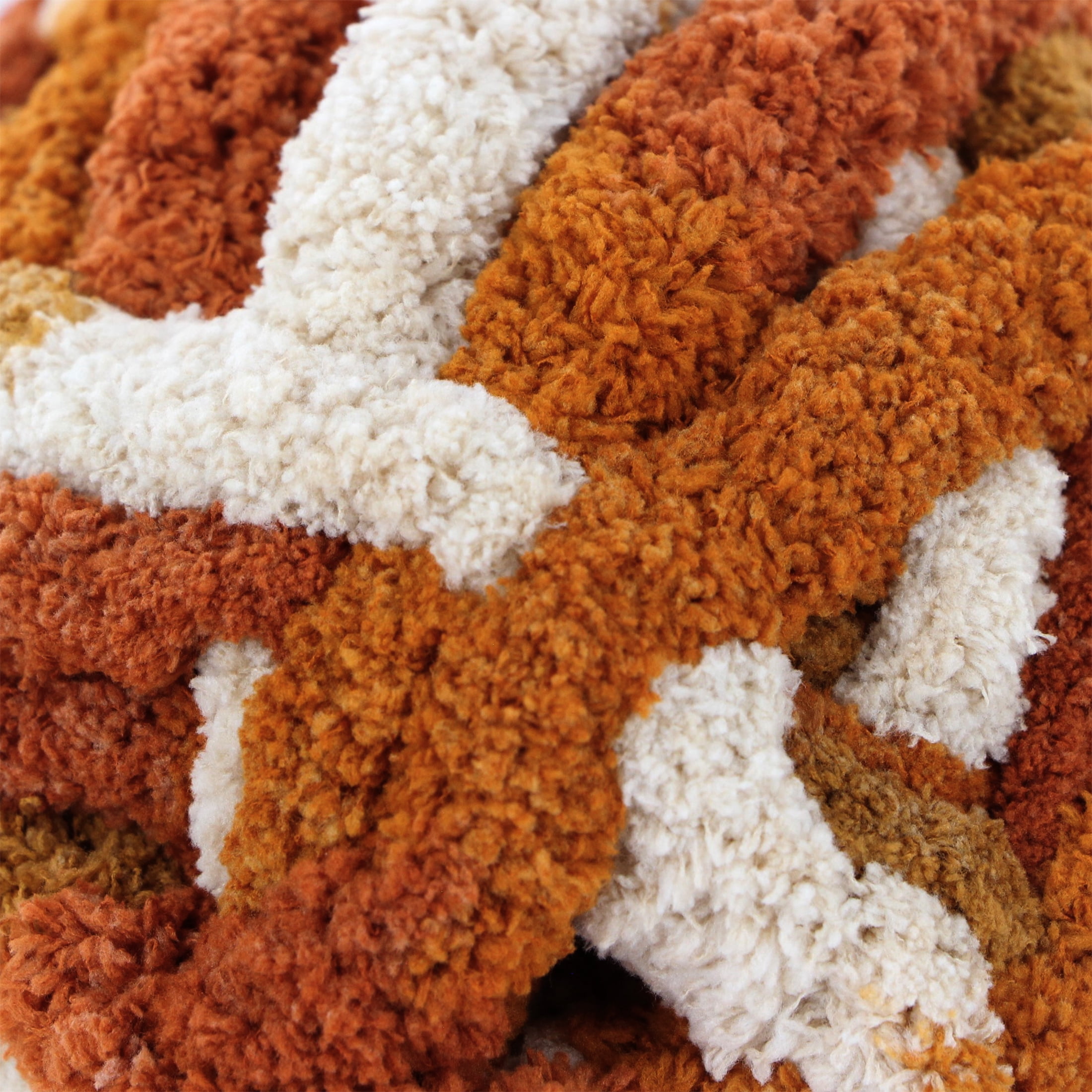 MAINSTAYS Cozy Chunky Chenille, 28.2 m (30.8 yds), 220 g (7.7 oz), 100% Polyester