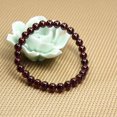 thumbnail image 3 of Bracelet Extensible Unisexe en Perles Rondes de 6 mm en Grenat Rouge Naturel de Qualité A 7 Pouces, 3 of 5