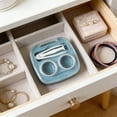 thumbnail image 4 of Étui de Rangement Compact Portable Bleu pour Lentilles de Contact avec Support d'Accessoires Intégré pour Usage Quotidien et Organisation de Voyage, 4 of 7