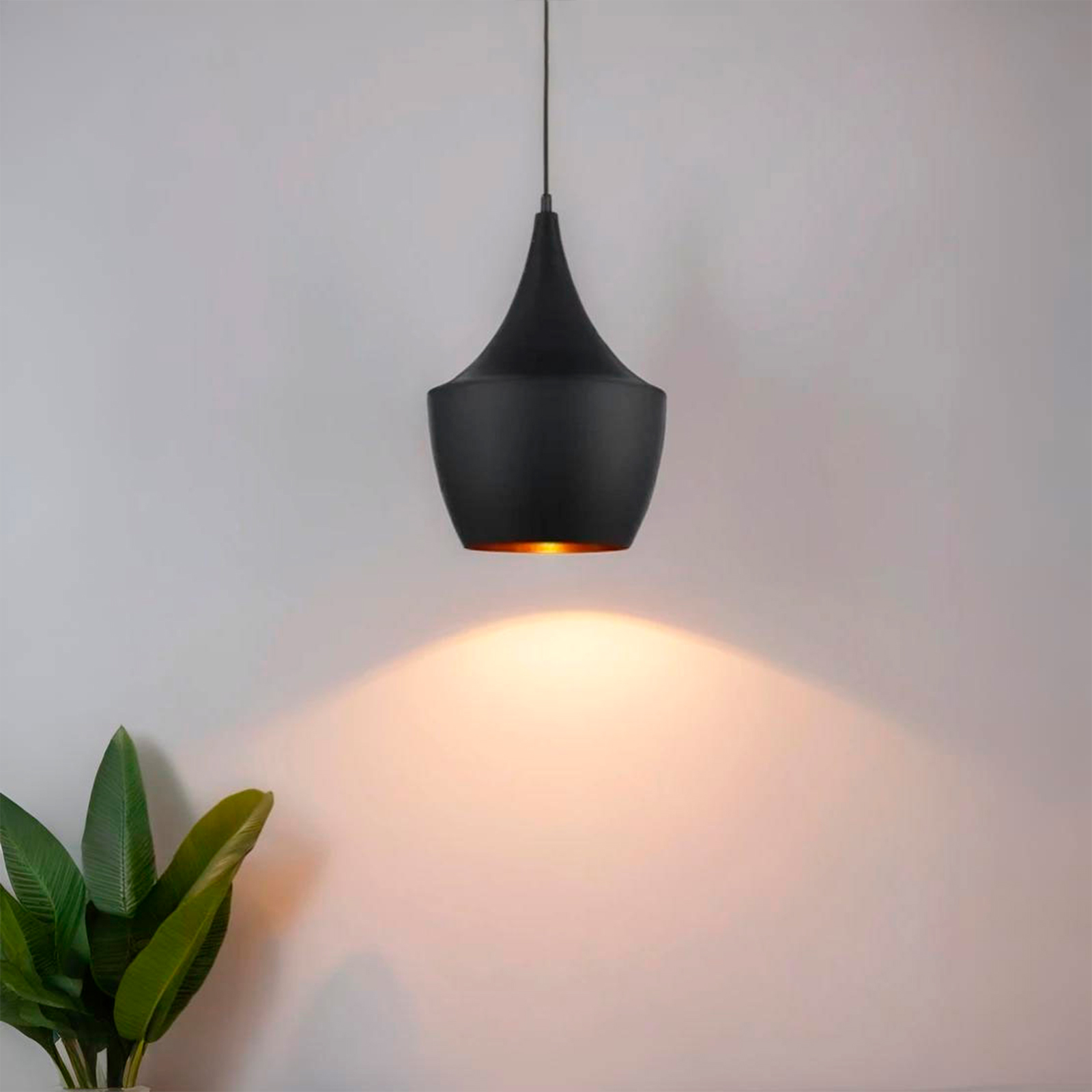 Heavenly Collections | Suspension Larme Moderne - Plafonnier Suspendu Noir Mat Style Mid-Century - Lustre Goutte Contemporain avec Intérieur en Feuille d'Or Martelée