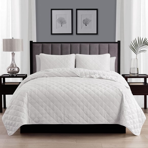 Swift Home Diamond Quilt Set