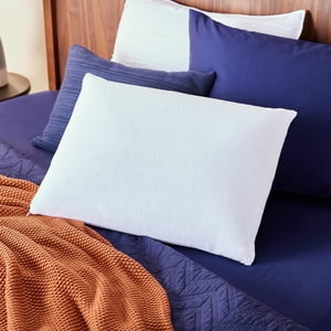 Sleep Innovations Classic Memory Foam Pillow - Standard Size for Head and Neck Alignment, Medium Support
