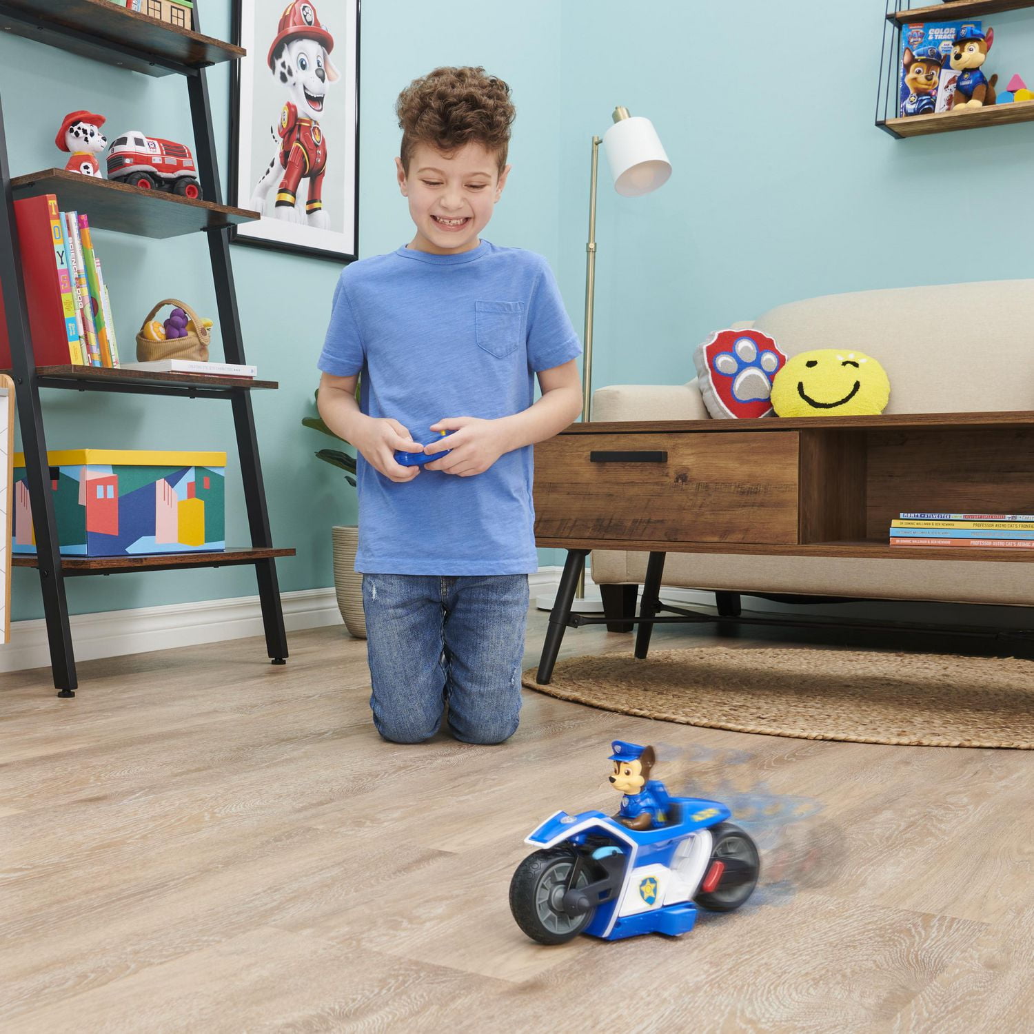 PAW Patrol, Chase RC Motorcycle, moto radiocommandée du film, véhicules radiocommandés pour les enfants à partir de 3 ans
