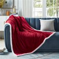thumbnail image 1 of Cozy Tyme T173A-20RDC-UE Couverture en Flanelle Réversible Sherpa 50 x 60 Po, Rouge, 1 of 7