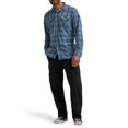 thumbnail image 2 of Pantalon cargo pour homme Wrangler® en molleton, 2 of 9