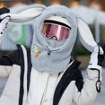 thumbnail image 1 of Chapeau d'Hiver pour Femmes avec Protection Prolongée des Oreilles, Doublé en Polaire Thermique, Coupe-Vent, Masque de Ski pour Cyclisme, Ski, Planche à Neige, Activités par Temps Froid, 1 of 3
