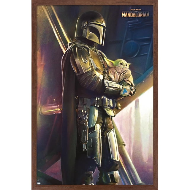 Star Wars : The Mandalorian - Affiche Murale Tenu, 22,375 Po x 34 Po Encadrée Montrant The Mandalorian en Armure Argentée et cape Noire Tenant un Grogu Enveloppé d'Une robe beige, sur un Fond Sombre de Science-Fiction avec Lumière à Droite, Convient comme art Mural pour la Déco de la Maison Ou des Pièces à Thème.