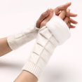 thumbnail image 3 of 1 Paire de Gants pour Femmes Motif Triangle Demi-Bras Gants Automne Hiver Tricot Extensible Sans Doigts pour Extérieur, 3 of 10