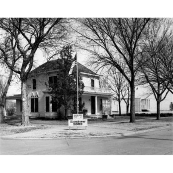 Posterazzi SAL25544917 Flag in Front of a House Dwight D. Eisenhower Family Home Abilene Kansas USA Poster Print - 18 x 24 in.