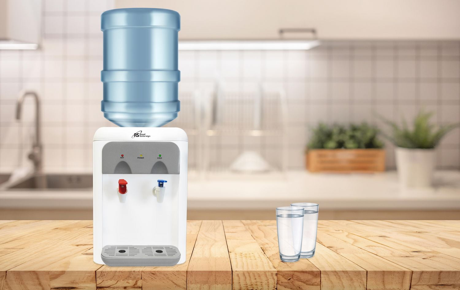 Distributeur d'eau compact de comptoir par Royal Sovereign