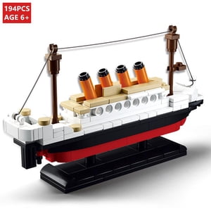 194Pcs City Titanic Ship Boat Model Building Blocks Sets Figures Technic Children Friends DIY Bricks Toys for Children