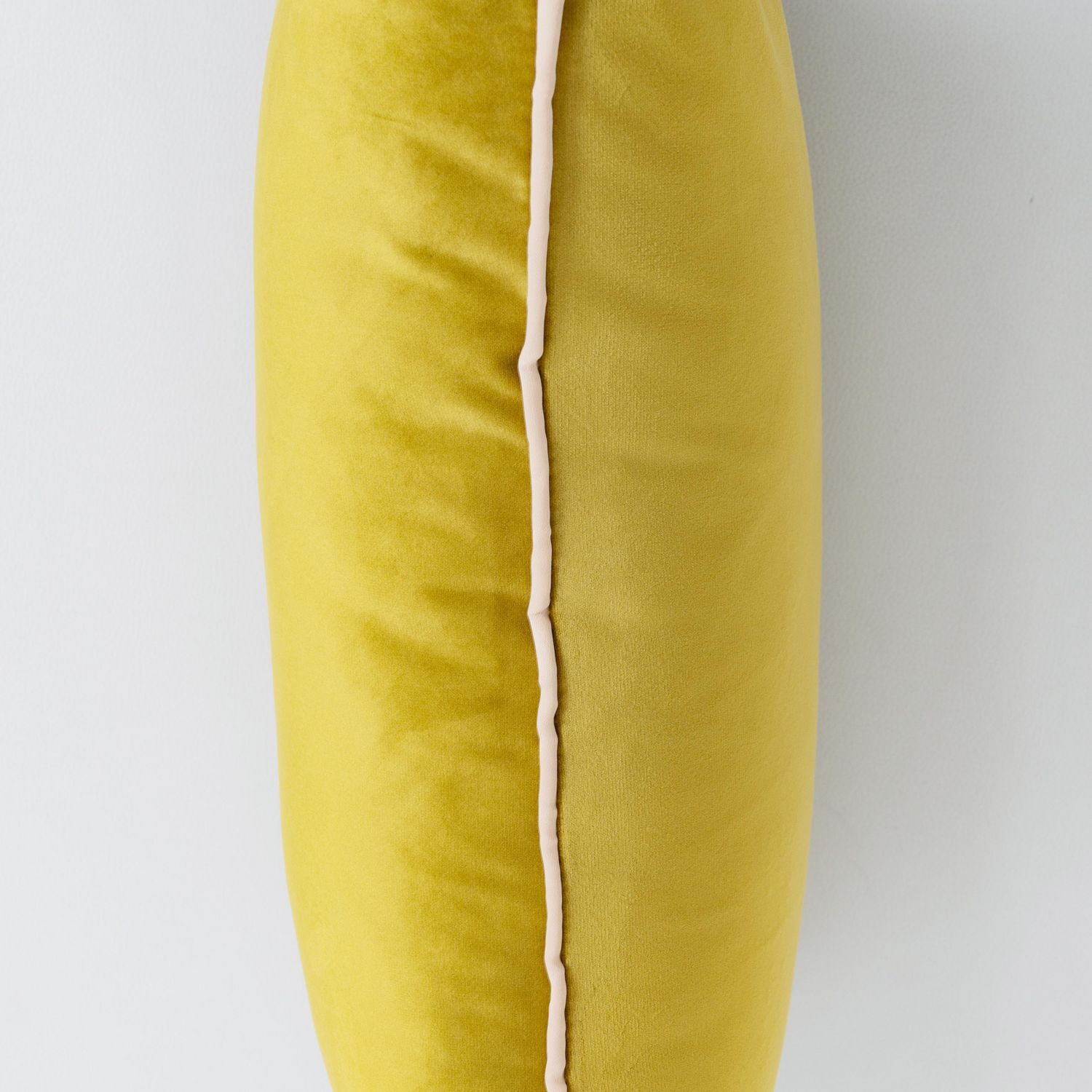 Gouchee Home Rana Coussin