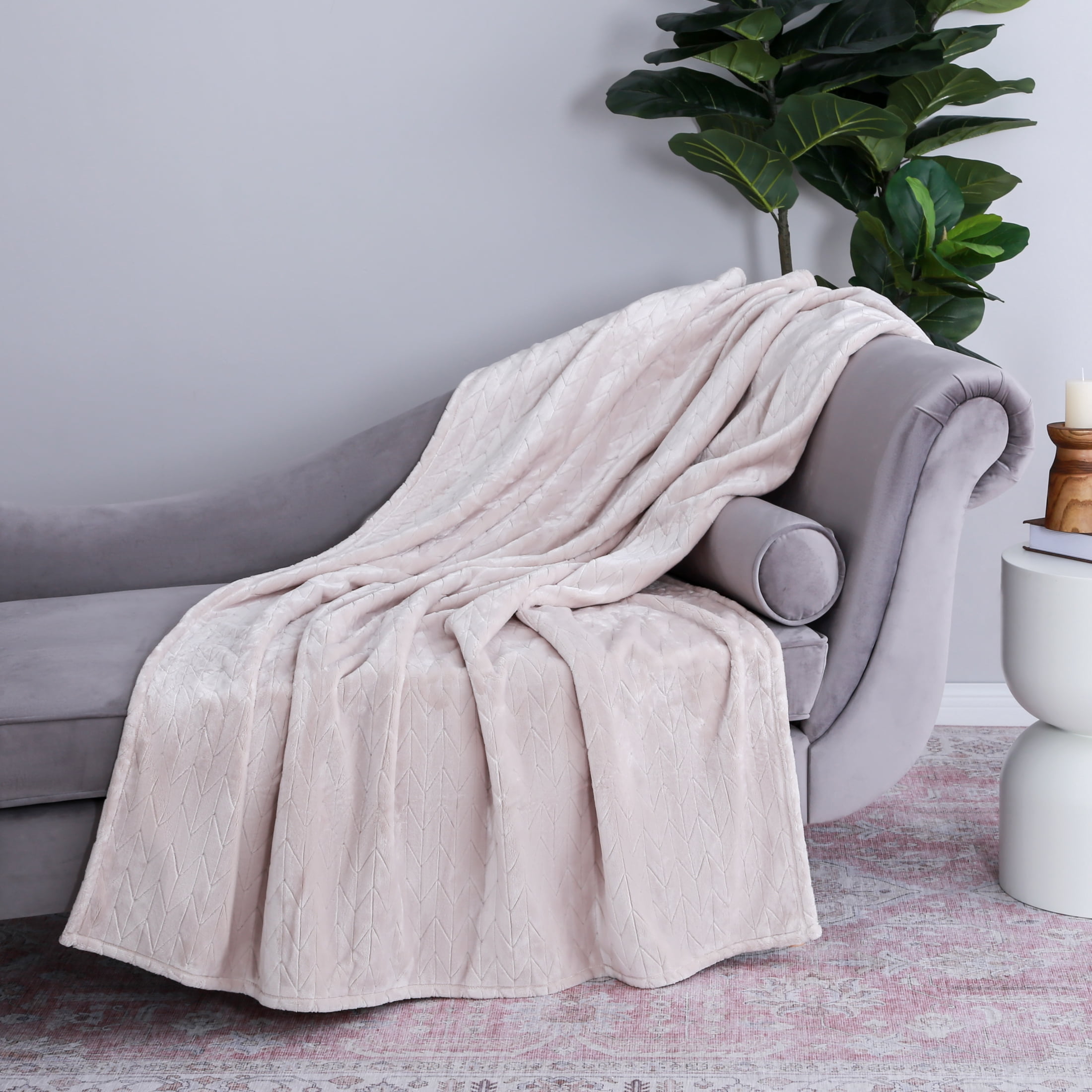 Jeté en Peluche Better Homes & Gardens Beige