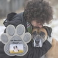 thumbnail image 4 of Pierre Commémorative pour Animal avec Empreinte de Patte Personnalisée et Fente pour Cadre Photo – Marqueur de Tombe en Résine Résistant aux Intempéries pour Chiens et Chats, Cadeau de Jardin Sincère pour Perte d'Animal (5.9x4.9x0.7 Po) Gris, 4 of 7