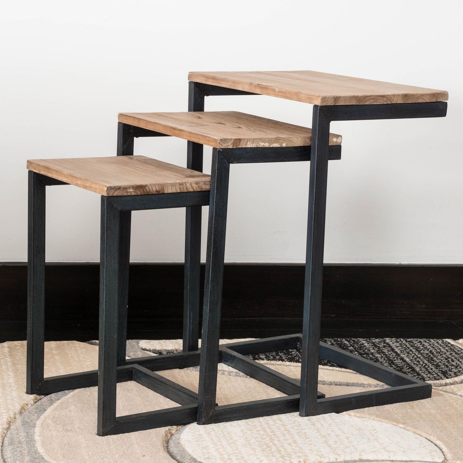 Darlah tables gigognes antiques en sapin