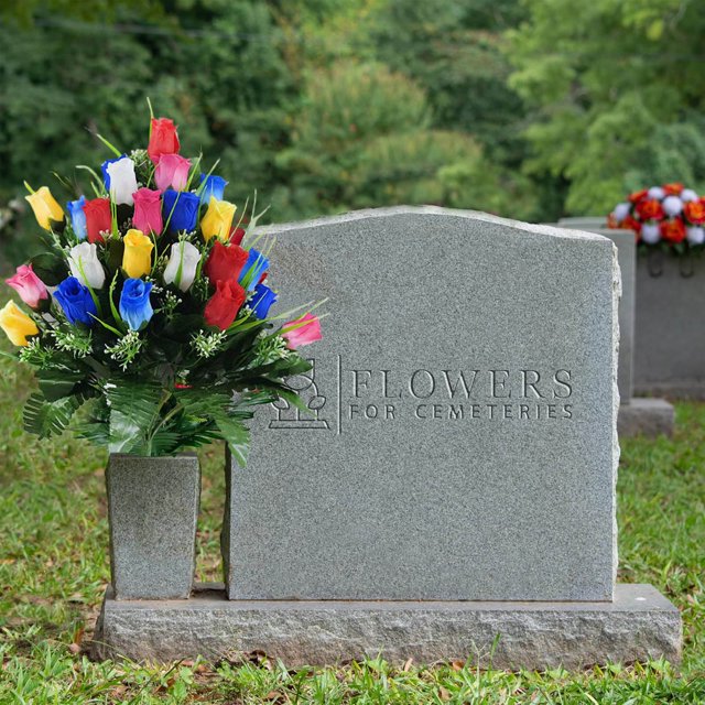 Arrangement Floral Élégant de Sympathie pour Cimetière pour Lieu de Sépulture avec Lys Rouges, Marguerites Blanches et Roses Rouges – Bouquet Floral pour Jardins Commémoratifs et Maison