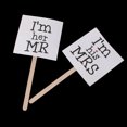 thumbnail image 3 of Accessoires de Photomaton de Mariage Mr et Mrs sur Bâtons (Blanc), 3 of 7