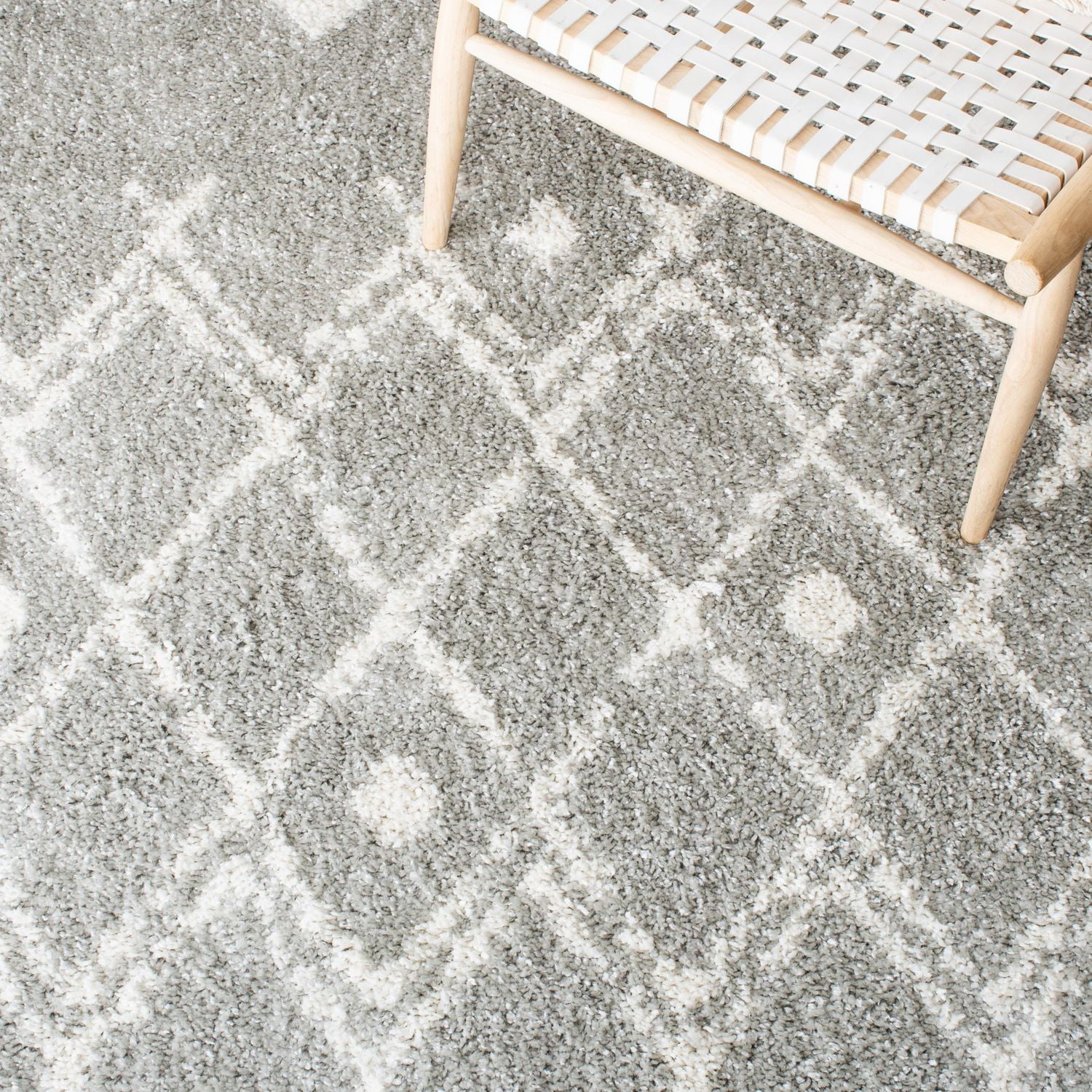 SAFAVIEH Vana Santana Tapis Géométrique Shag