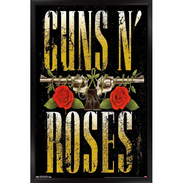 Guns N' Roses - Affiche Murale à Logo Empilé, 22,375 Po x 34 Po avec Deux revolvers Argentés Croisés à l'Horizontale, Entrelacés de Tiges et de Feuilles de Roses Vertes, Bordés de Deux Roses Rouges avec des Gouttelettes d'Eau, sur un Fond Noir Présentant un Texte « Guns N' Roses » Jaune et Blanc Vieilli. Idéal pour la Déco Murale de Chambre Ou de Bureau.