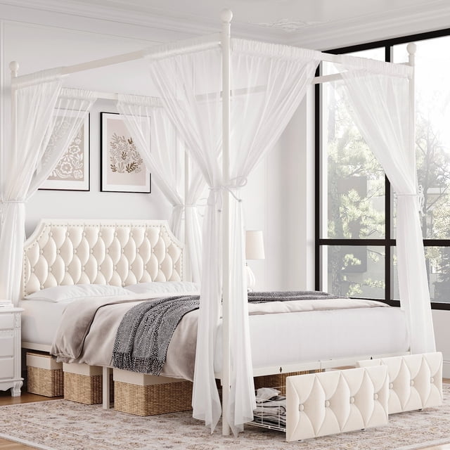 Homfa Lit à Baldaquin Rembourré Pleine Grandeur pour Chambre, Lit Plateforme avec 2 Tiroirs de Rangement, Rideau de Lit à Baldaquin Non Inclus, Vue Beige Centrée Orientée vers l'Avant d'Un Lit à Baldaquin Plateforme Pleine Grandeur Rembourré de Velours avec Tête de Lit Capitonnée à Boutons et Cadre Métallique à Quatre Poteaux. Deux Tiroirs de Rangement Coulissants Dissimulés sur Roulettes s'Assemblent sous la Plateforme, texture Velours Beige visible, Épaisseur de Matelas Recommandée 10–12 Pouces. Utilisé Souvent pour les Chambres d'Amis Ou un Rangement
