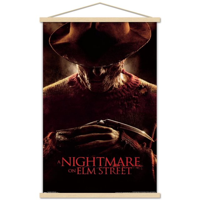 Un Cauchemar sur Elm Street - Affiche Murale 2010, 22,375 Pouces x 34 Pouces Présentant une Vue Centrée et Orientée vers l'Avant de Freddy Krueger Portant une fedora Brun Foncé et un Chandail Rayé Rouge et Vert Usé, Tenant Son Gant à Lame Métallique contre un Fond Sombre, Conçue comme art Mural Convenant à la Déco de Chambre Ou de Bureau avec un Texte de Titre de Film Rouge Audacieux Ci-Dessous.