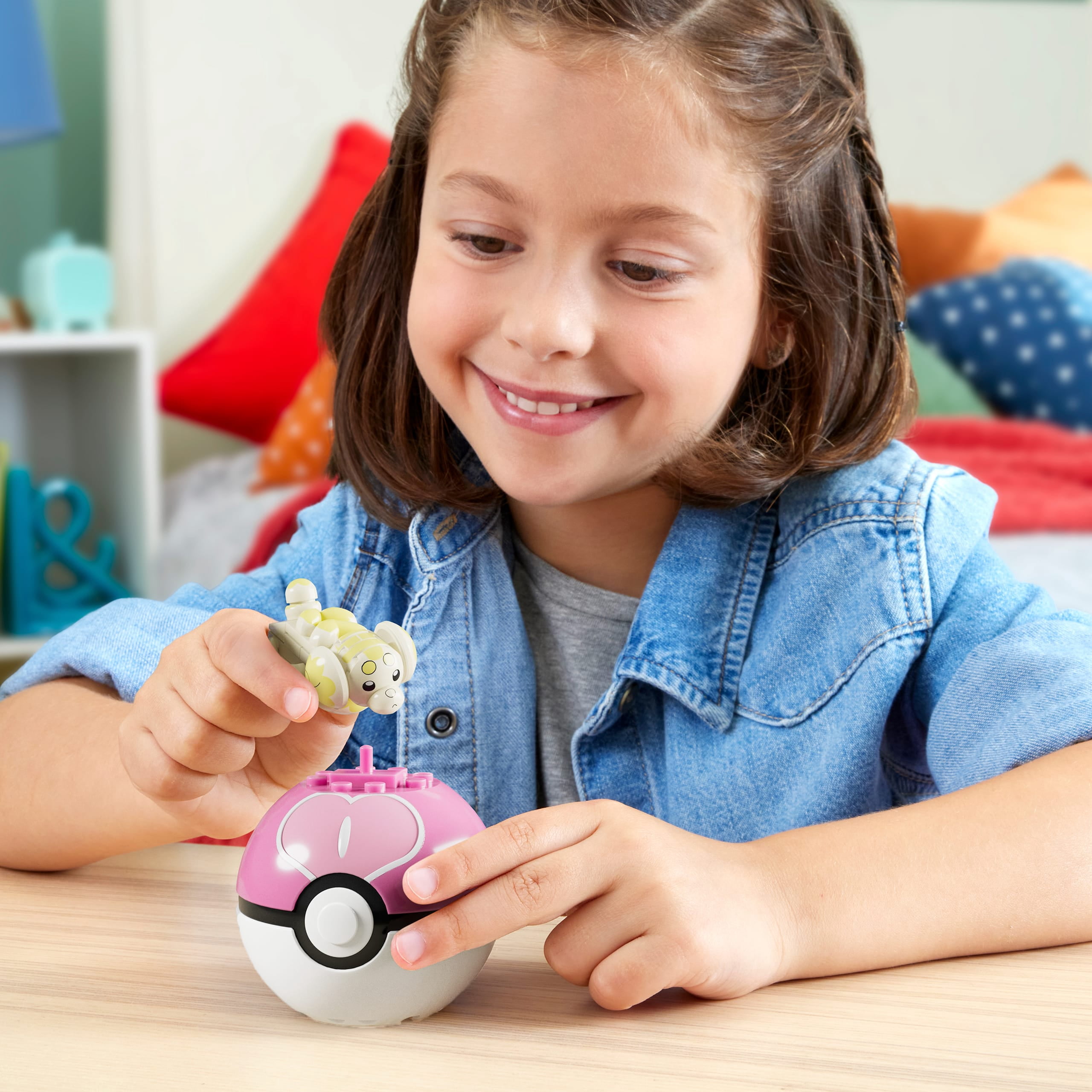 MEGA Pokémon Figurine articulée Ptachiot, Pokéball (31 pièces)