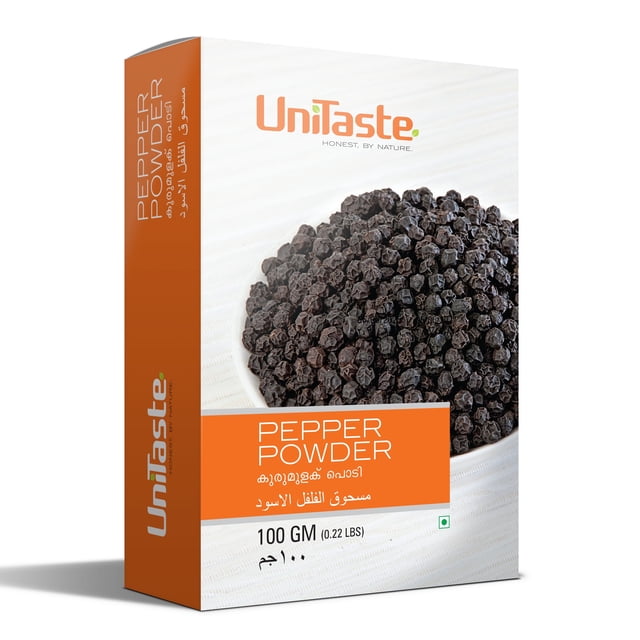 UniTaste Poudre de Poivre Noir – Épice de Poivre Moulue Pure dans un Emballage de 100 G. la Boîte Affiche une image de Grains de Poivre Noir sur une surface Blanche, avec une Marque orange et Blanche Bien en Vedette. Cette Poudre de Poivre Finement Moulue Est Fabriquée à Partir de Grains de Poivre Noir de Qualité Supérieure, Offrant un Arôme Audacieux et une Saveur Nette. Convient pour Assaisonner les Viandes, les Légumes, les Soupes, les marinades et les sauces, Elle Est Traitée Hygiéniquement et Emballée pour