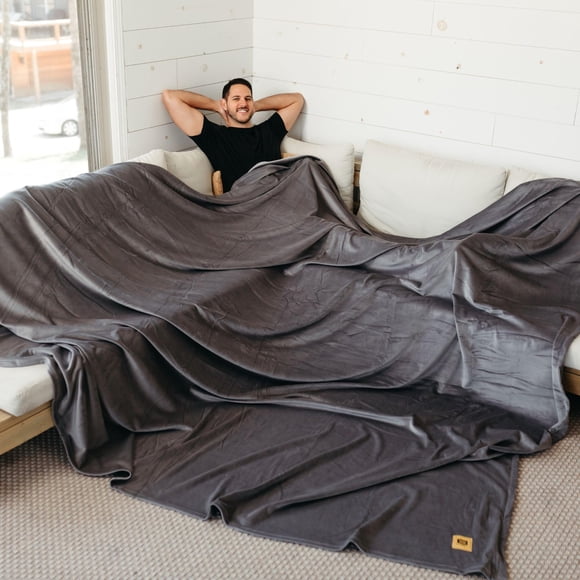 Big Blanket Co Couverture Géante Douce Extensible Gris Clair / Extra Grand 100 Pieds Carrés / Convient à Toute la Famille / le Plus Grand Meilleur de 2025