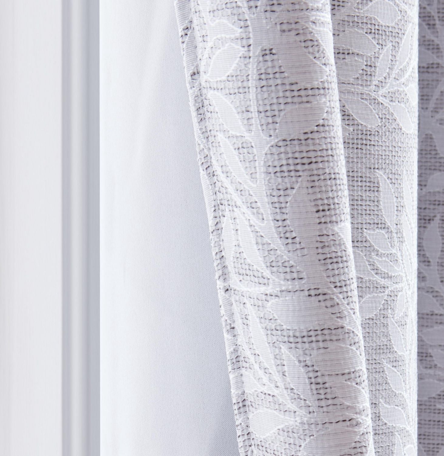 Panneau de rideau fenêtre occultant en jacquard, motif feuilles avec œillets