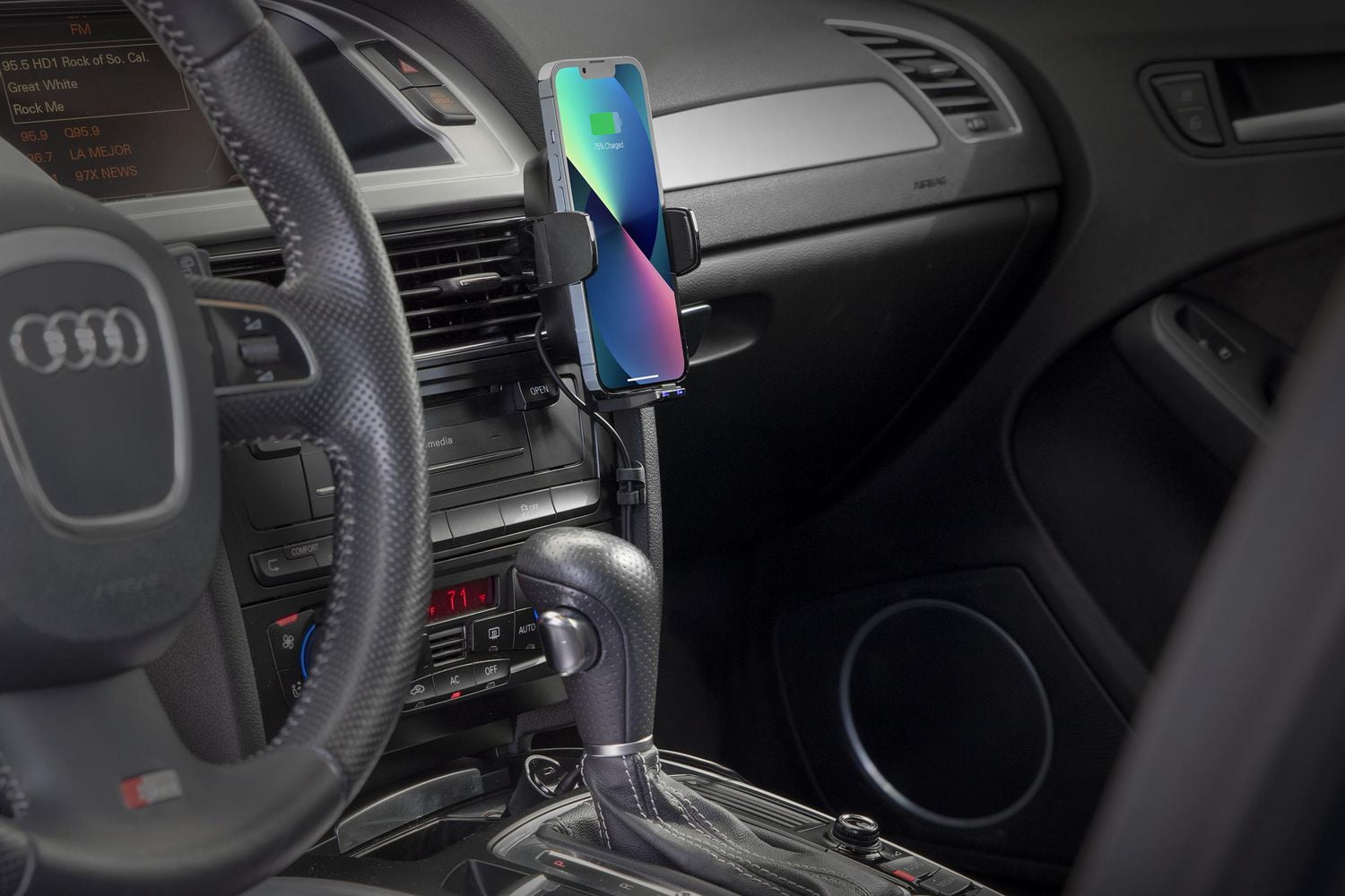 Scosche UQ3WDV-SP Qi-enabled Wireless Charging Universal Phone Mount w/ Stick Grip Black
