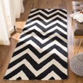thumbnail image 1 of Safavieh Cambridge Kaitlyn Zig Zag Stripes Area Rug, 1 of 3