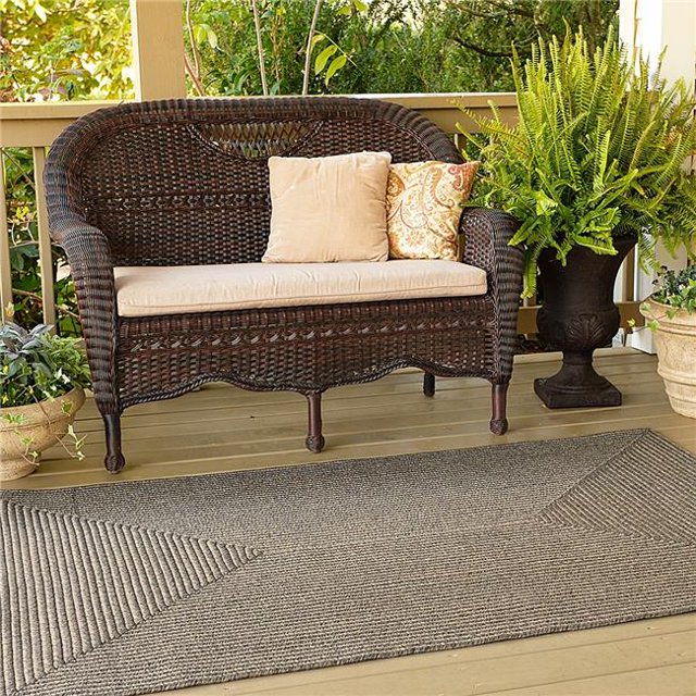 Homespice Decor 304681 5 x 8 ft. Smoke Ultra Durable Oval Braided Rug - Grey