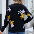 thumbnail image 4 of Rbaofujie Chandails à Col Rond pour Femmes Décontractés à Fleurs Brodées à Manches Longues Chandail à Col Rond Noir Chandails pour Femmes Automne, 4 of 7
