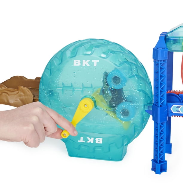 Monster Jam, Megalodon Monster Wash, Includes Color-Changing