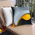 thumbnail image 1 of Ahgly Company Animals Penguin Coussin Décoratif d'Extérieur, 18 Po X 18 Po, 1 of 6