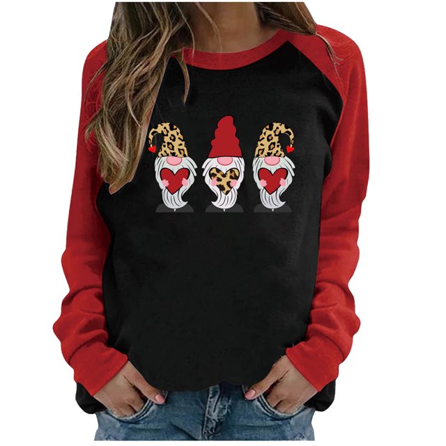 Mikilon Chandails Décontractés à Manches Longues Imprimés pour Femmes de la Saint-Valentin, Hauts pour Dames avec un Corps Noir, des Manches Rouges et un Graphique de Trois gnomes Tenant des Cœurs, avec des Chapeaux à Imprimé Léopard. Faits de polyester Léger, Idéal pour les occasions Décontractées, la Mode de la Saint-Valentin et les Tenues de Printemps Ou d'Automne.