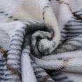 thumbnail image 2 of Couverture en peluche Mainstays Carreaux bruns T, 2 of 6
