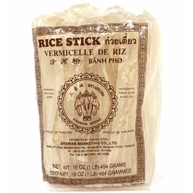 Erawan Brand Bâtonnet de Riz Extra-Grand 454 g Emballage en Plastique Transparent avec Nouilles Vermicelles de Riz beige, avec Étiquette Imprimée Brune en Anglais, Thaï, Français et Chinois, logo de Marque, et instructions de Cuisson pour Plats de Nouilles Asiatiques comme Pad Thaï et Pho.