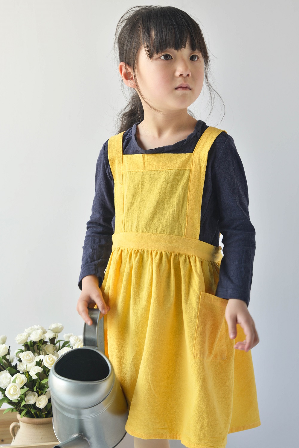 Faithtur Tablier pour Filles Uniforme de Cuisine à Tablier Réglable avec Poche