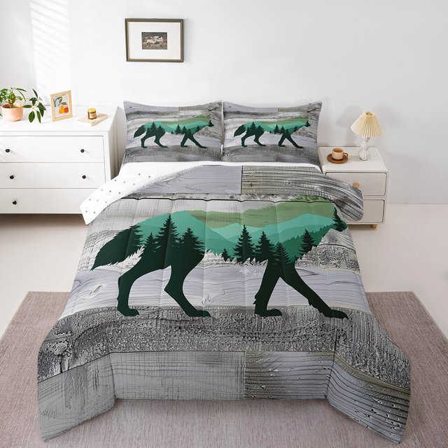Wolf Hunting King Size Comforter Set, Wooden Plank Wolves Rustic Soft Bed Set For Sofa, Safari Animals Wildlife Breathable Down Comforter For Kids Teens, Green Trees Mountains Duvet Insert