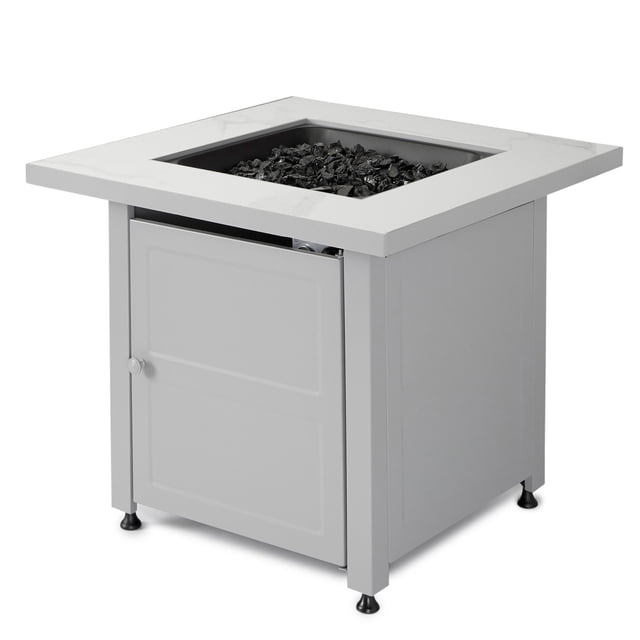 Endless Summer Table de Foyer Extérieur avec Fini en Faux Marbre, Verre Noir. une Table Carrée de Foyer avec un Dessus en Faux Marbre Gris et un Centre de Table en Verre Noir. Conçue pour le Chauffage Extérieur, Elle Sert Aussi de Table de patio avec un insert Dissimulé. la base en Acier Comprend un Panneau de Commande Caché et un Rangement pour un Réservoir de propane, avec des Panneaux Latéraux Décoratifs pour un Style Sans Couture. Dimensions : 24 x 30 x 30 Pouces.