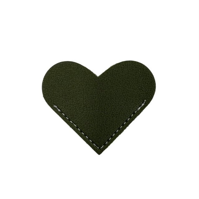 CAROOTU PU Leather Heart Bookmark Creative Book Corner Protective Cover Bookworm Present for Book Lover New