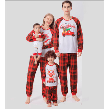 Pyjamas Assortis de Noël pour la Famille avec Renne