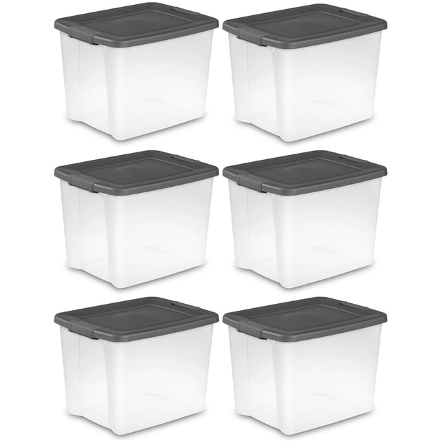 Sterilite ShelfTotes Contenant de Rangement en Plastique de 50 Pintes avec Loquet, (Lot de 6) Comprenant six Bacs en Plastique Transparents avec Couvercles Gris Durables et Loquets Sécurisés. Idéal pour le Rangement Saisonnier, l'Organisation du garage et le Désencombrement, Ces Contenants Offrent une Capacité de 50 Pintes Chacun et Sont Empilables pour un Rangement Efficace. Poignées de Transport Confortables et Compatibilité avec les Étagères Ventilées à 5 Tablettes Sterilite Améliorent la Commodité d'Utilisation.