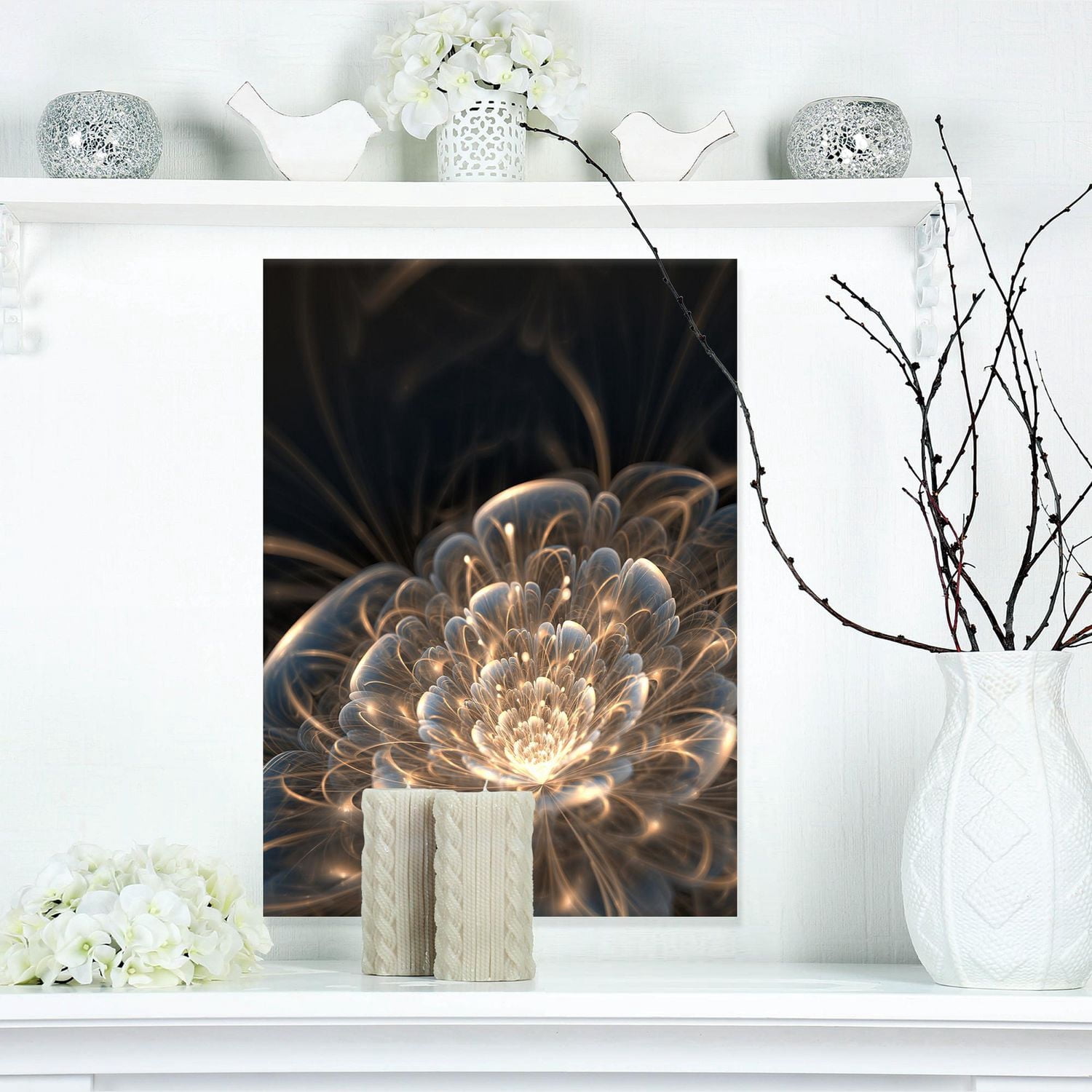 Designart Fleur fractale aux rayons dorés Art mural sur toile