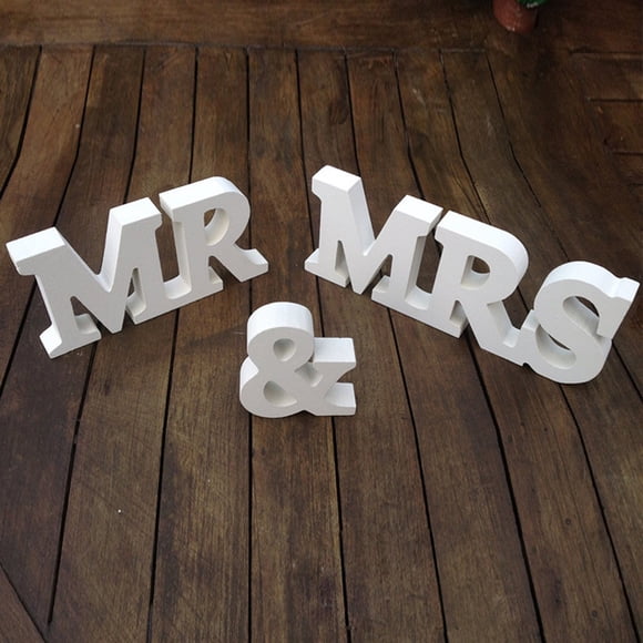 UsRHHA MR & MRS Lettres en Bois, Accessoires de Décoration de Mariage en PVC Blanc, Cadeau d'Ornement de Table